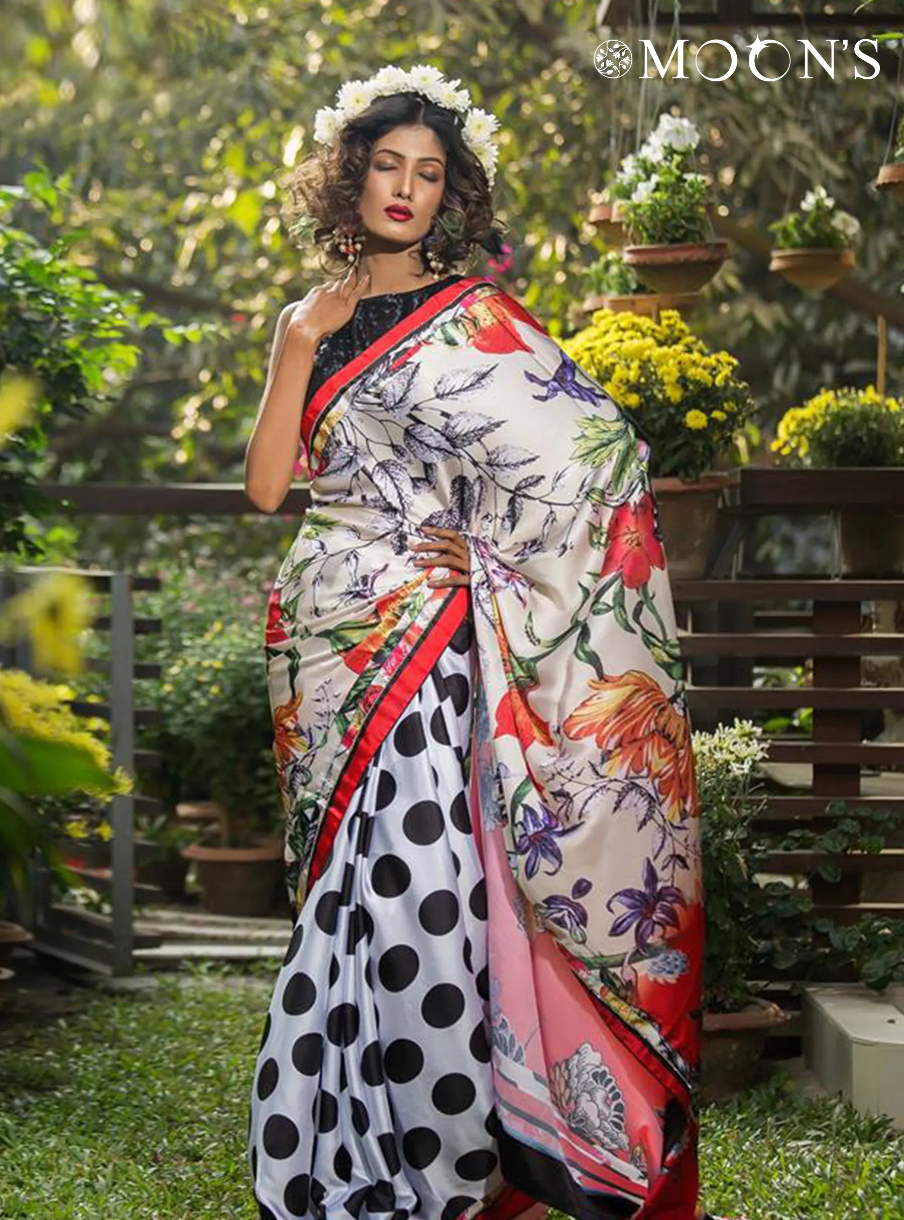 Boishakhi White Floral Printed Saree with Polka Dot Contrast