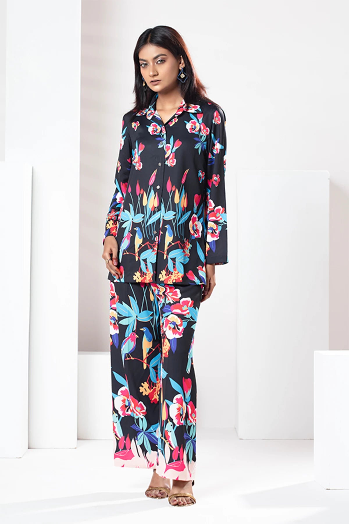 Black Floral Printed Co-Ord Set – Elegant Casual Wea