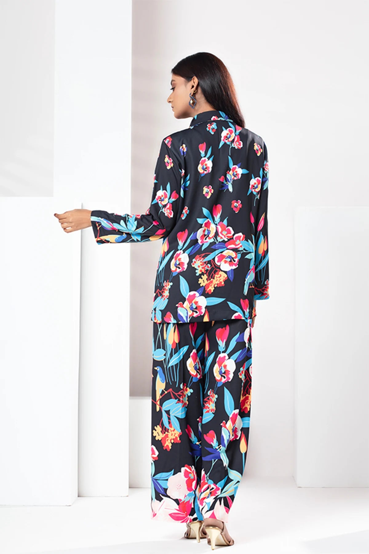Black Floral Printed Co-Ord Set – Elegant Casual Wea