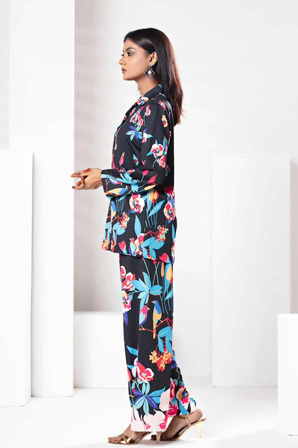 Black Floral Printed Co-Ord Set – Elegant Casual Wea